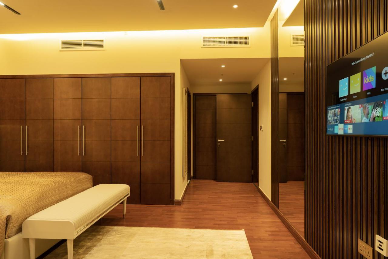 Luxury 3 Bedroom - Direct View To Burj Khalifa Dubai Exterior foto